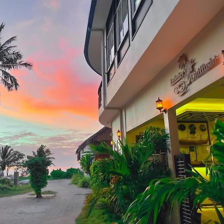 Hotel Infinity Dhiffushi Exterior foto