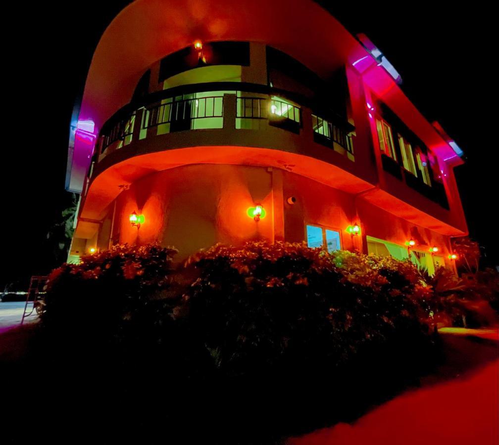 Hotel Infinity Dhiffushi Exterior foto