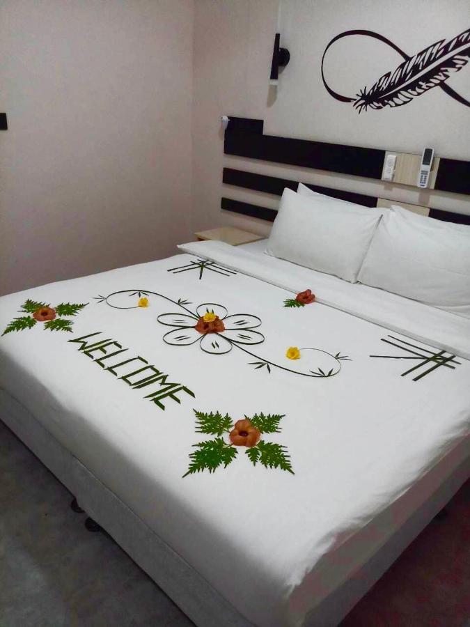 Hotel Infinity Dhiffushi Exterior foto